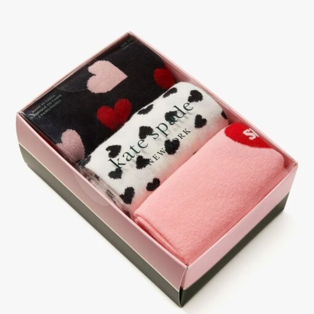 NWT Kate Spade Hearts 3-pack Crew Socks Shoe Size 4-10 Valentines